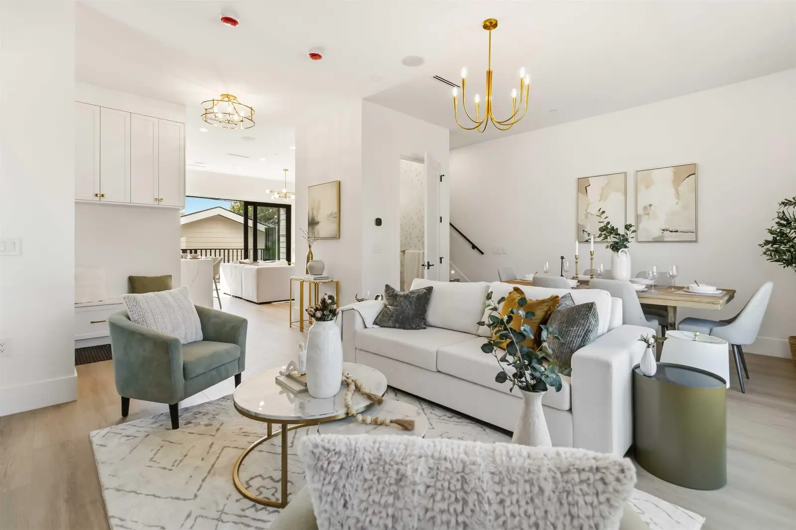 6425 DOMAN STREET, Vancouver BC V5S 3H2