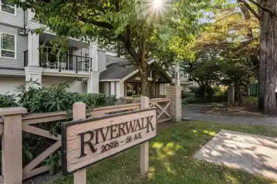 101 20976 56 AVENUE, Langley BC V3A 7Z2