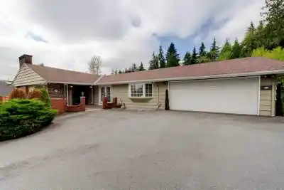 960 PYRFORD ROAD, West Vancouver BC V7S 2A1