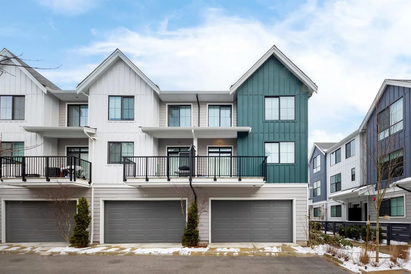 123 488 FURNESS STREET, New Westminster BC V3M 0M1