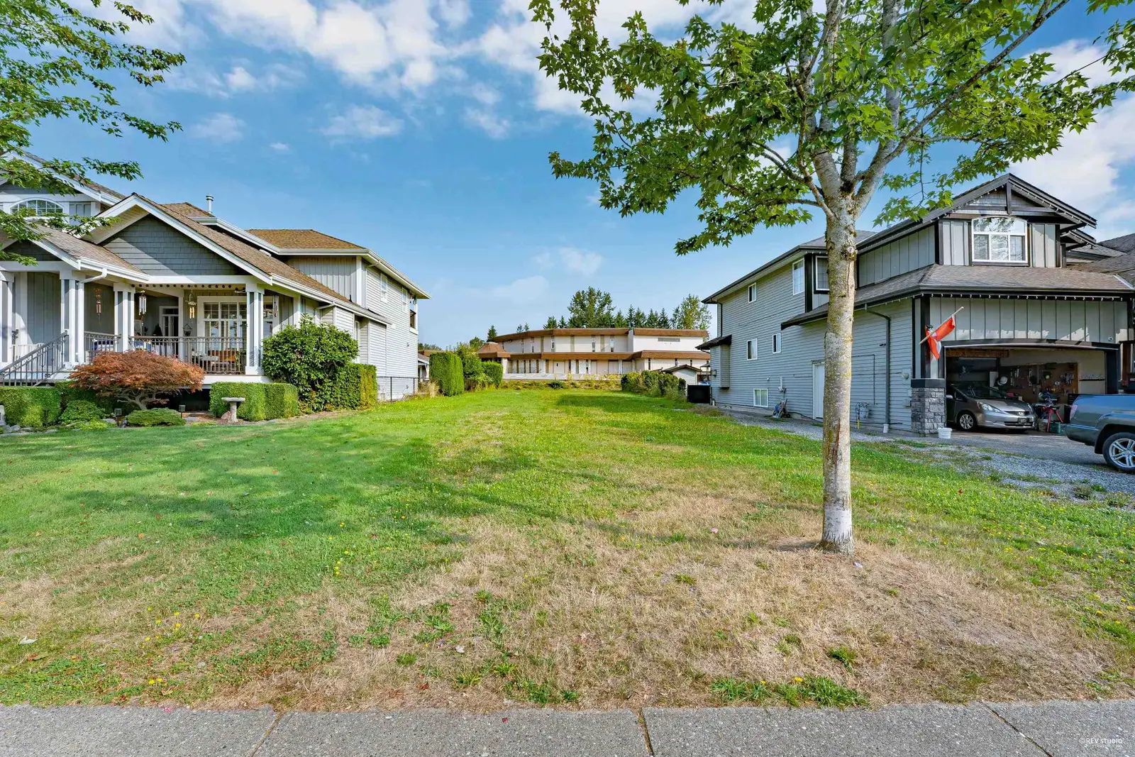 23217 117 AVENUE, Maple Ridge BC V2X 7Z2