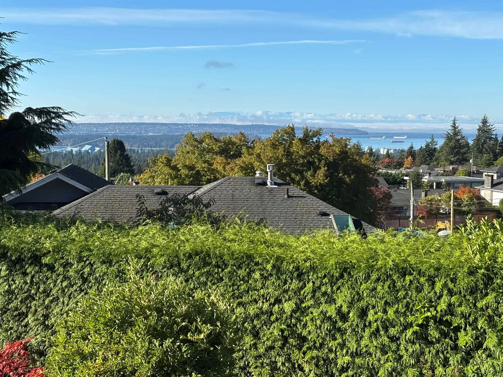 4243 DELBROOK AVENUE, North Vancouver BC V7N 4A4