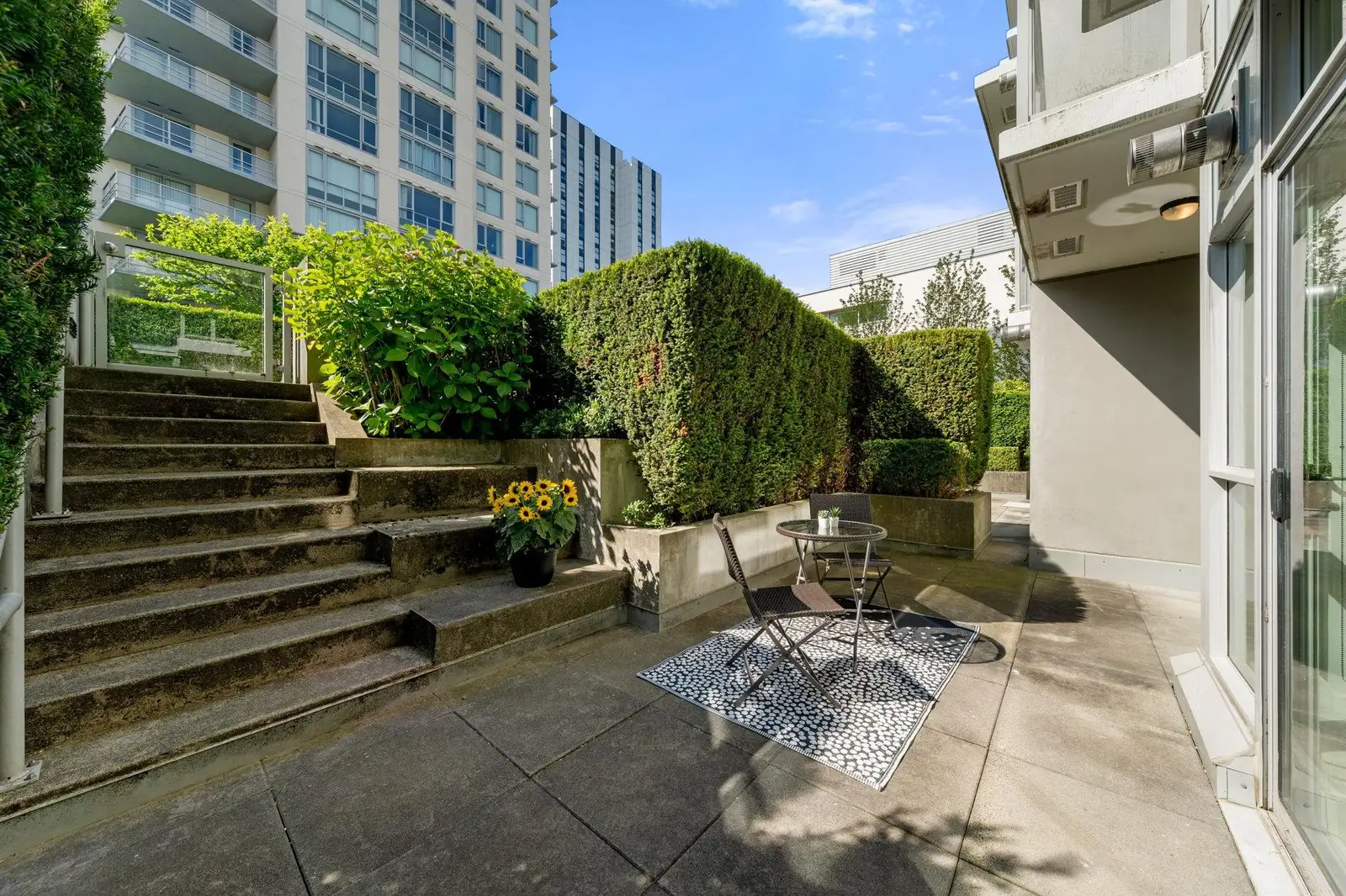 102 6080 IONA DRIVE, Vancouver BC V6T 0A4