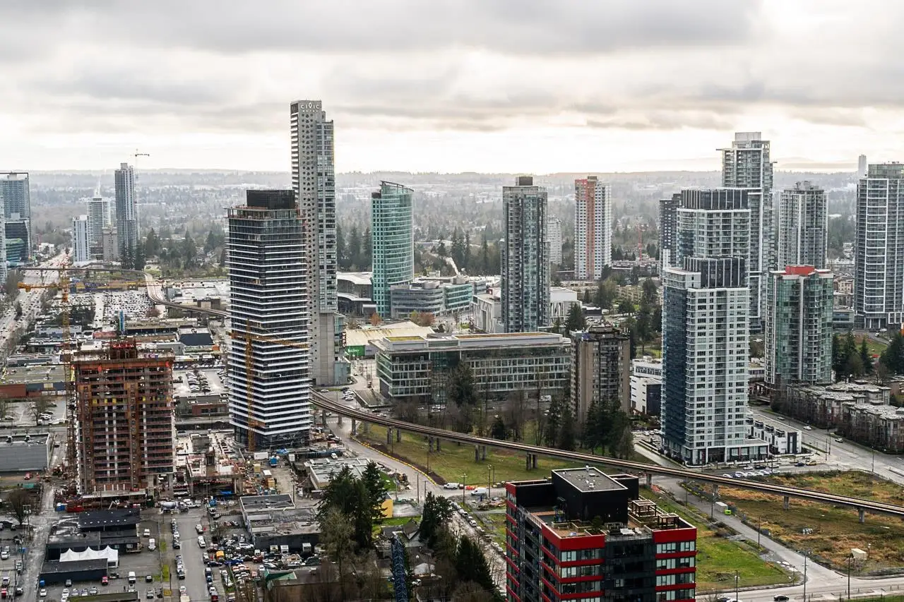 4205 10750 135A STREET, Surrey BC V3T 4E2