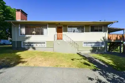 7808 ROSS STREET, Vancouver BC V5X 4C2