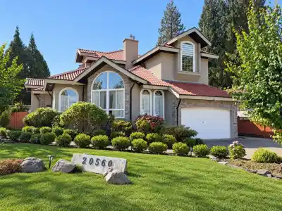 20560 46A AVENUE, Langley BC V3A 3J8
