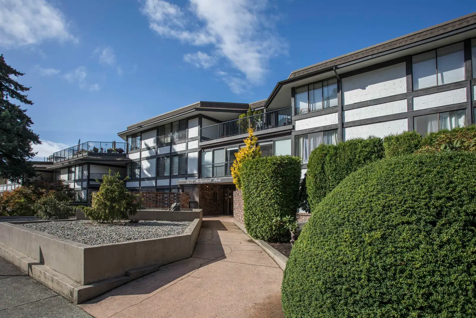 310 1437 FOSTER STREET, White Rock BC V4B 3X6