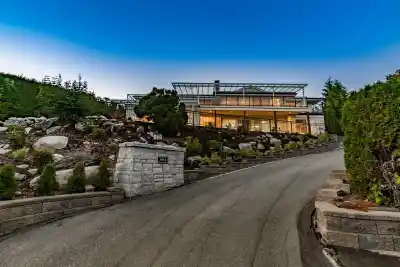 1441 CHARTWELL DRIVE, West Vancouver BC V7S 2R9