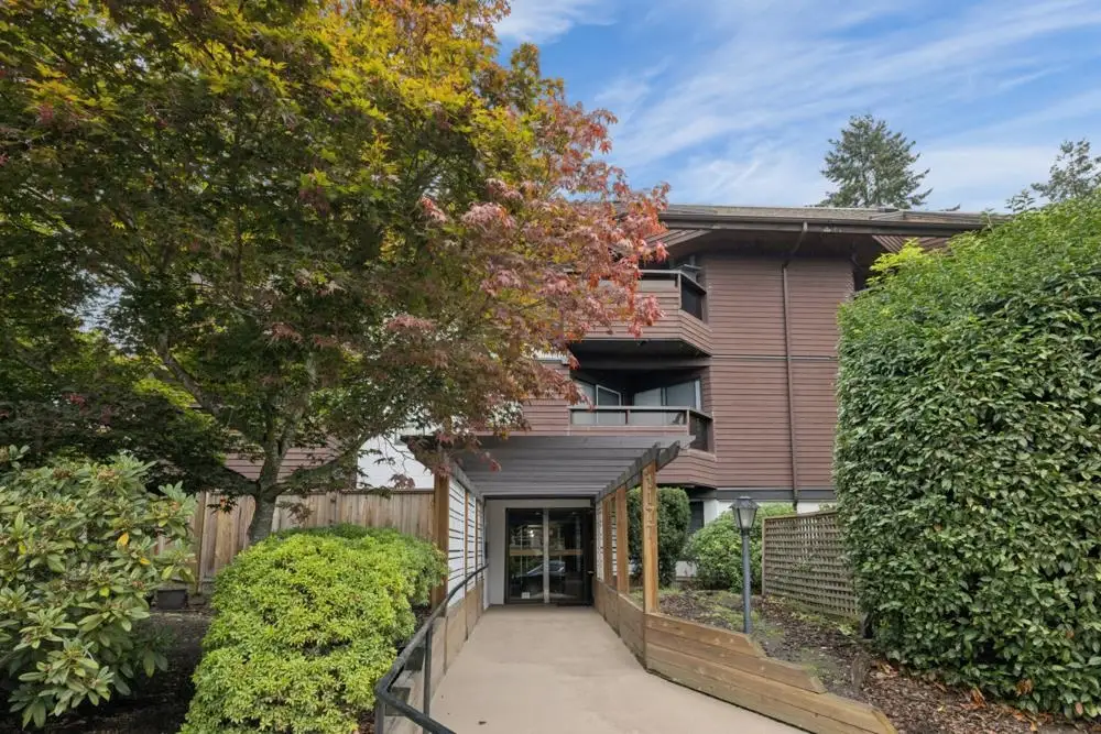 203 1177 HOWIE AVENUE, Coquitlam BC V3J 1T9