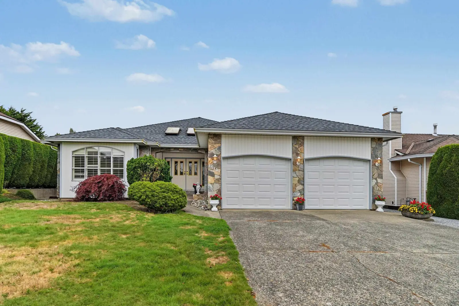 16155 16A AVENUE, Surrey BC V4A 9J9