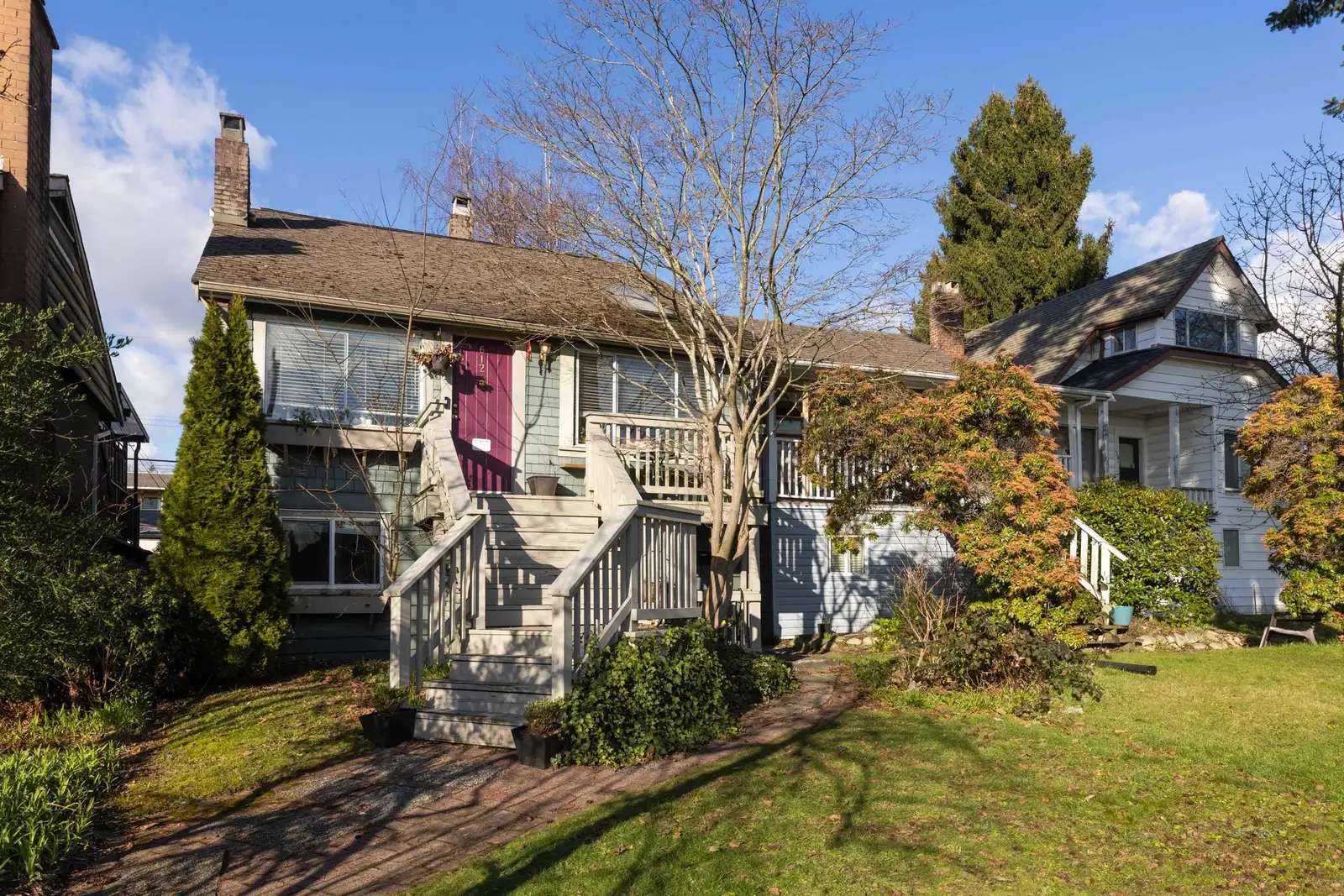 612 E 4TH STREET, North Vancouver BC V7L 1J8