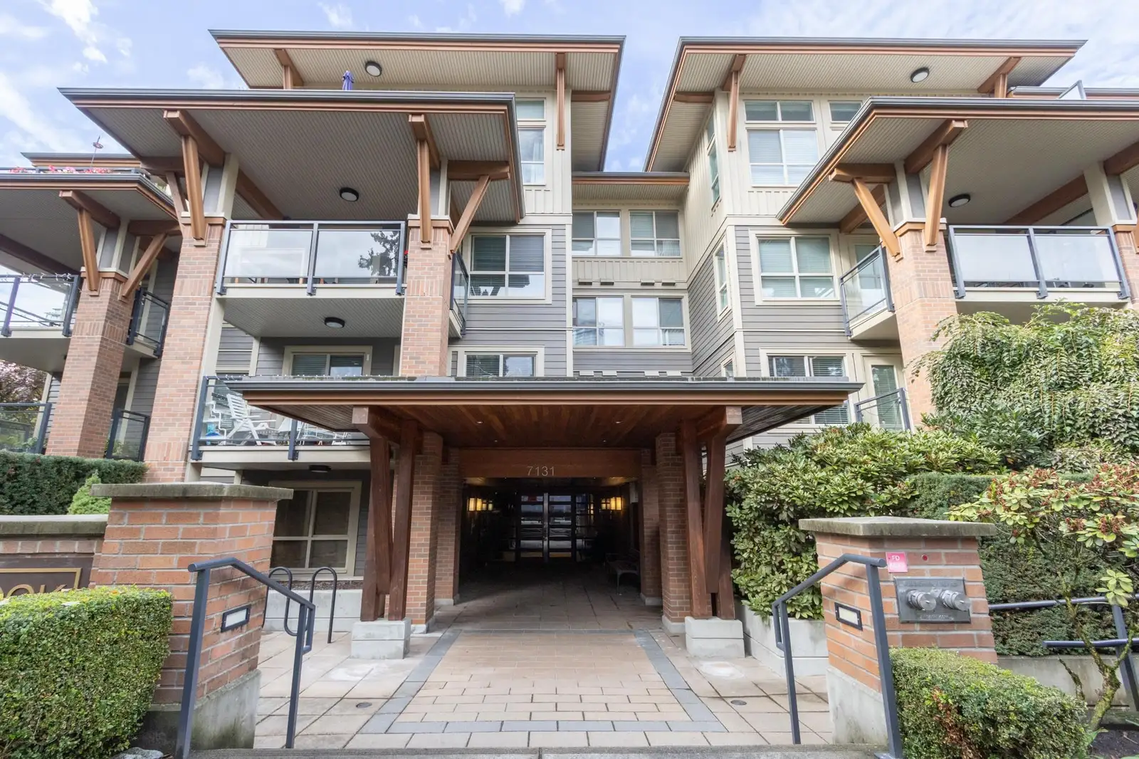 104 7131 STRIDE AVENUE, Burnaby BC V3N 0E3