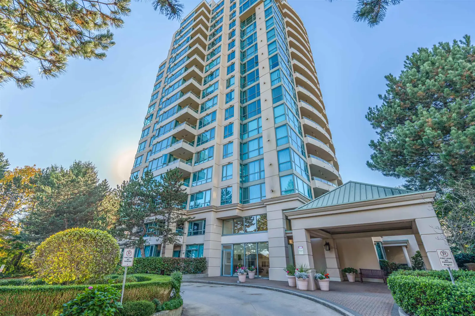 1405 6622 SOUTHOAKS CRESCENT, Burnaby BC V5E 4K2