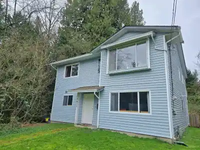 6421 KING GEORGE BOULEVARD, Surrey BC V3W 4Z4