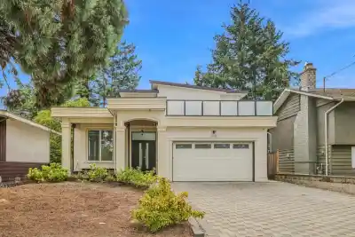 15918 ROPER AVENUE, White Rock BC V4B 2H4