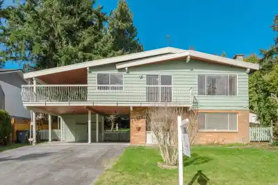 14237 69 AVENUE, Surrey BC V3W 2H8