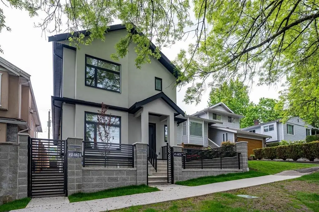 2 4874 LANARK STREET, Vancouver BC V5N 3S2