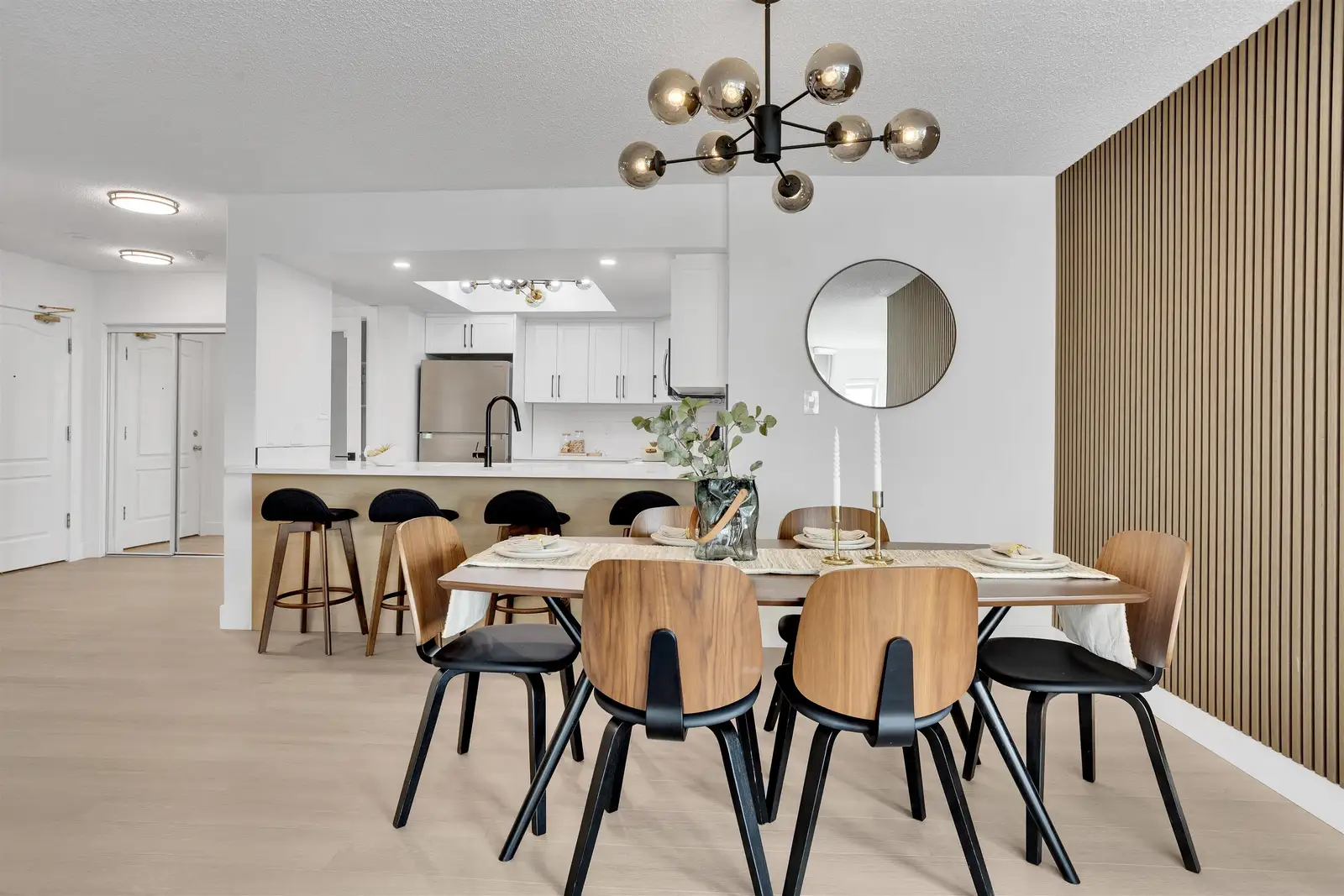 1503 1135 QUAYSIDE DRIVE, New Westminster BC V3M 6J4