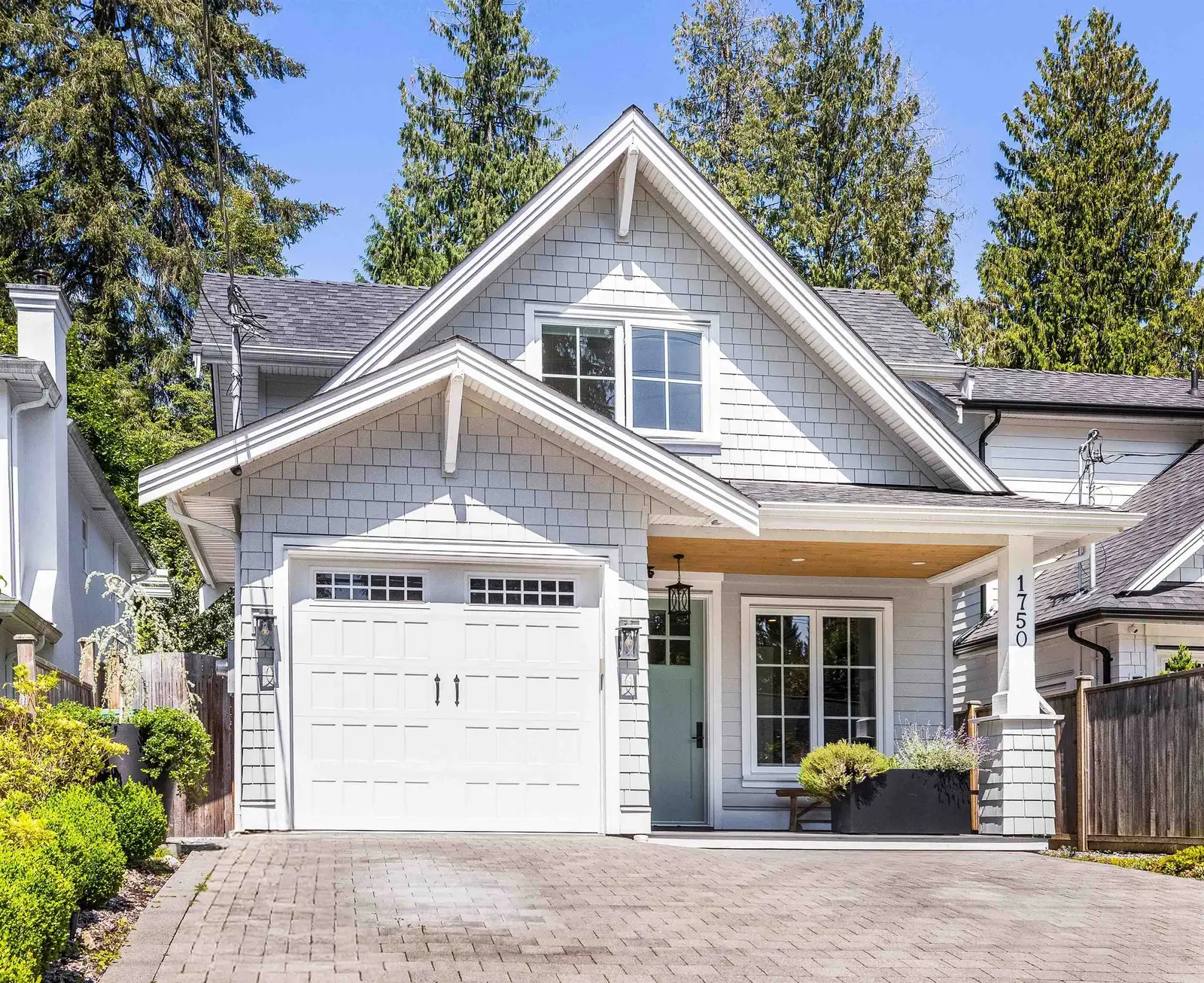 1750 DEMPSEY ROAD, North Vancouver BC V7K 1T4