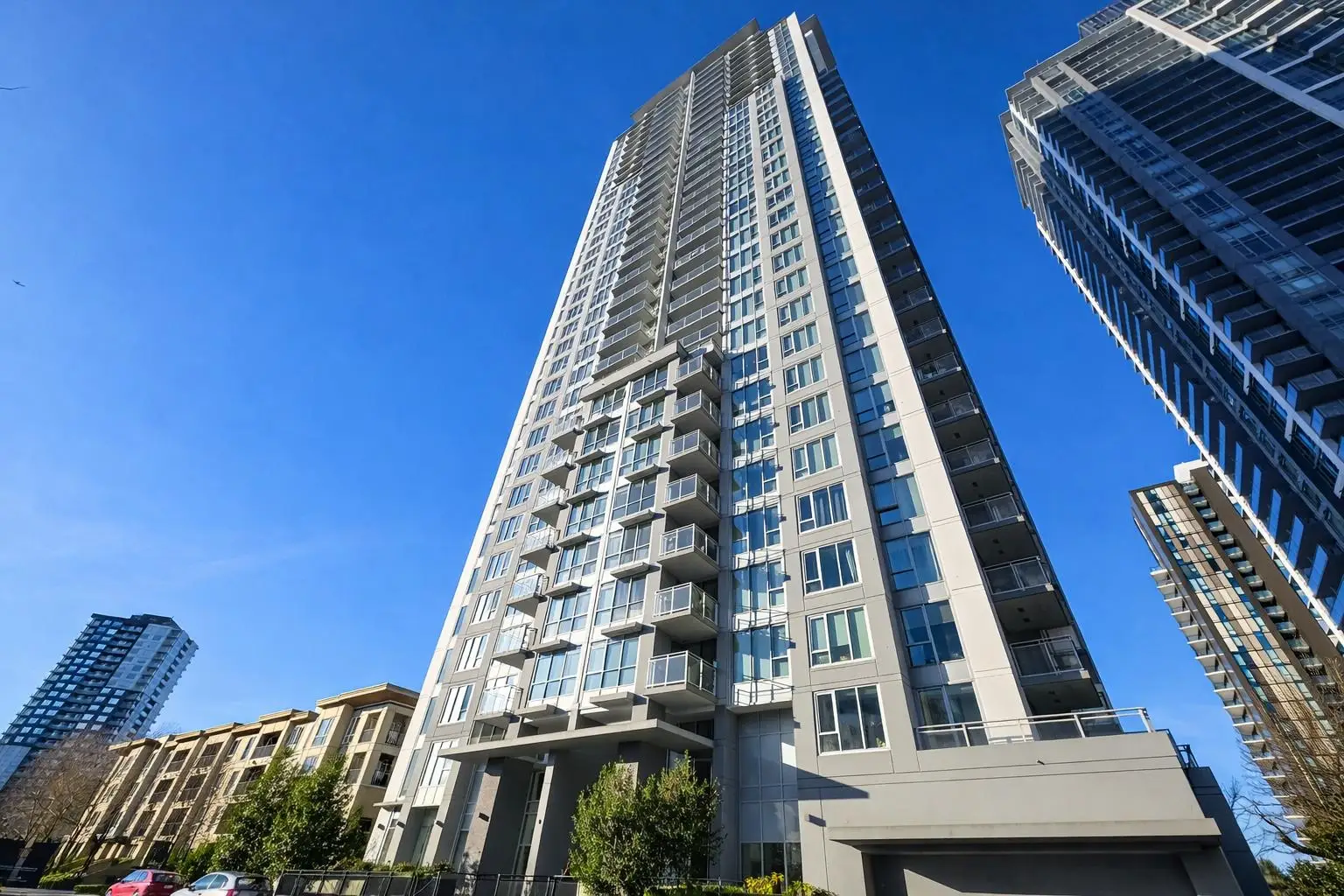 1508 13325 102A AVENUE, Surrey BC V3T 0J5