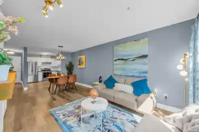 105 2558 PARKVIEW LANE, Port Coquitlam BC V3C 6L8