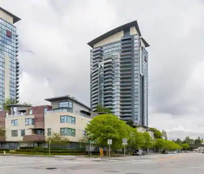1402 2225 HOLDOM AVENUE, Burnaby BC V5B 0A1