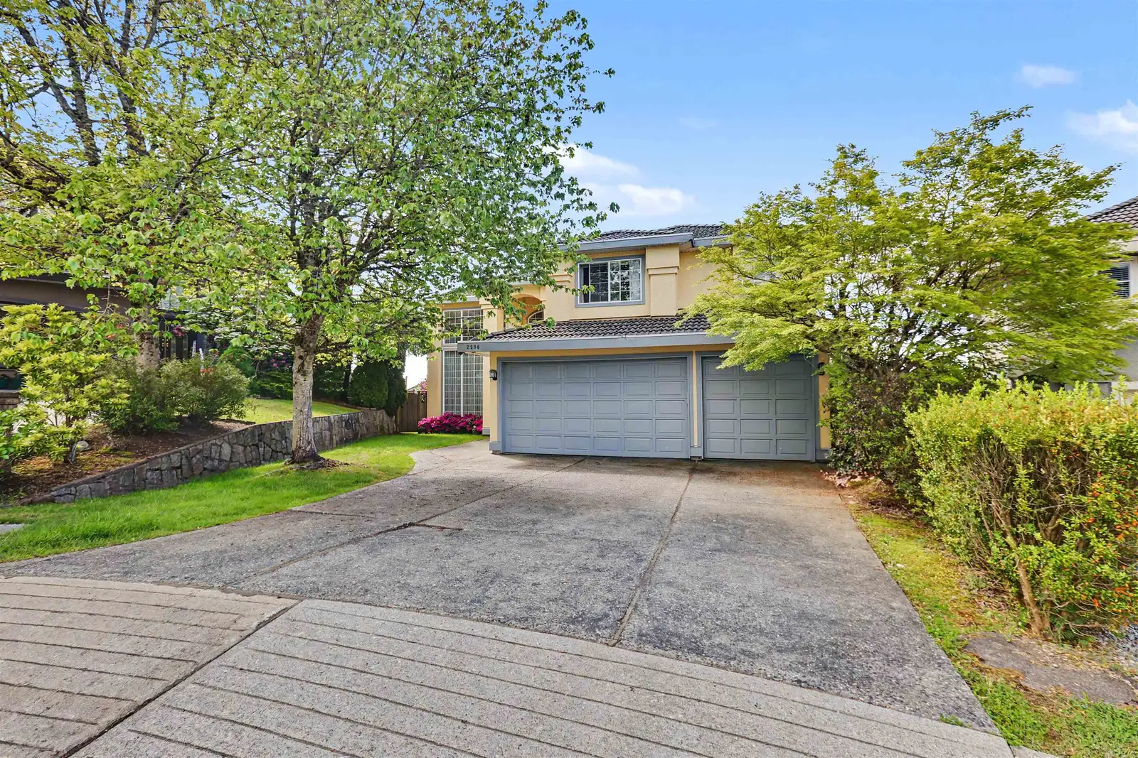 2586 JADE PLACE, Coquitlam BC V3E 2Z2