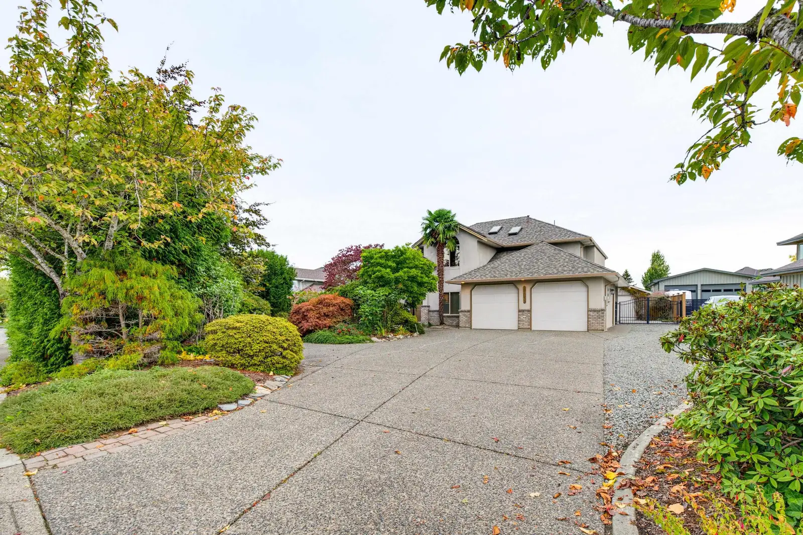 21679 52 AVENUE, Langley BC V2Y 1L7