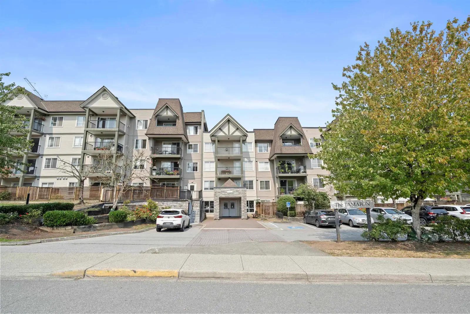 207 12083 92A AVENUE, Surrey BC V3V 8C8