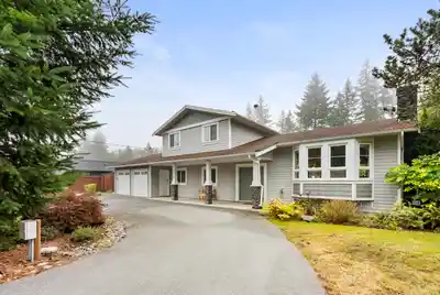 24466 56 AVENUE, Langley BC V2Z 1E9