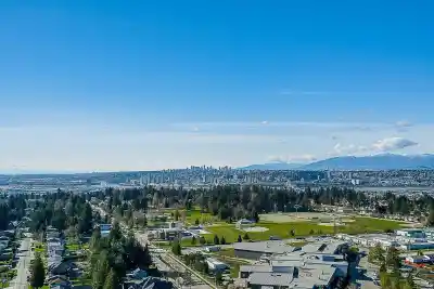 2003 13303 CENTRAL AVENUE, Surrey BC V3T 0K6