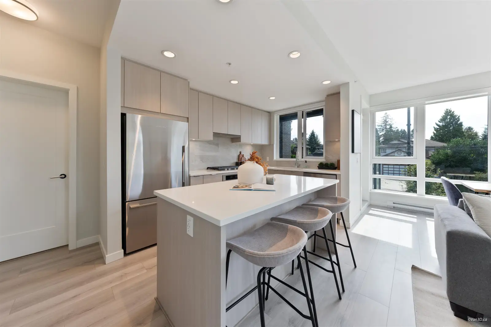 214 615 COTTONWOOD AVENUE, Coquitlam BC V3J 2S5