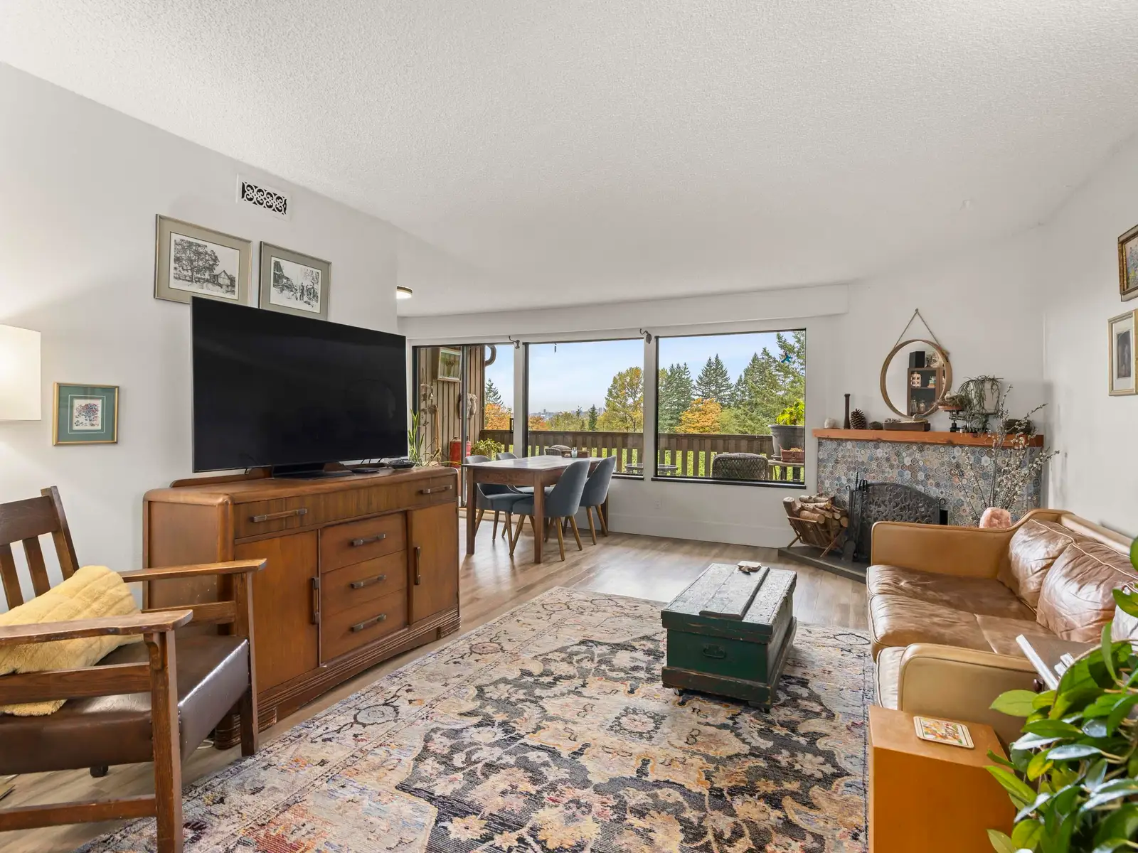 1185 LILLOOET ROAD, North Vancouver BC V7J 3H7