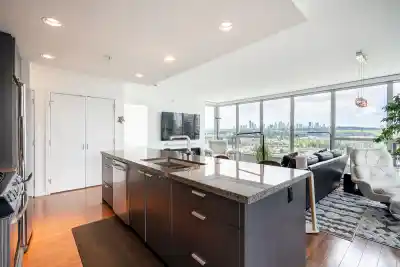 1904 2200 DOUGLAS ROAD, Burnaby BC V5C 0G8