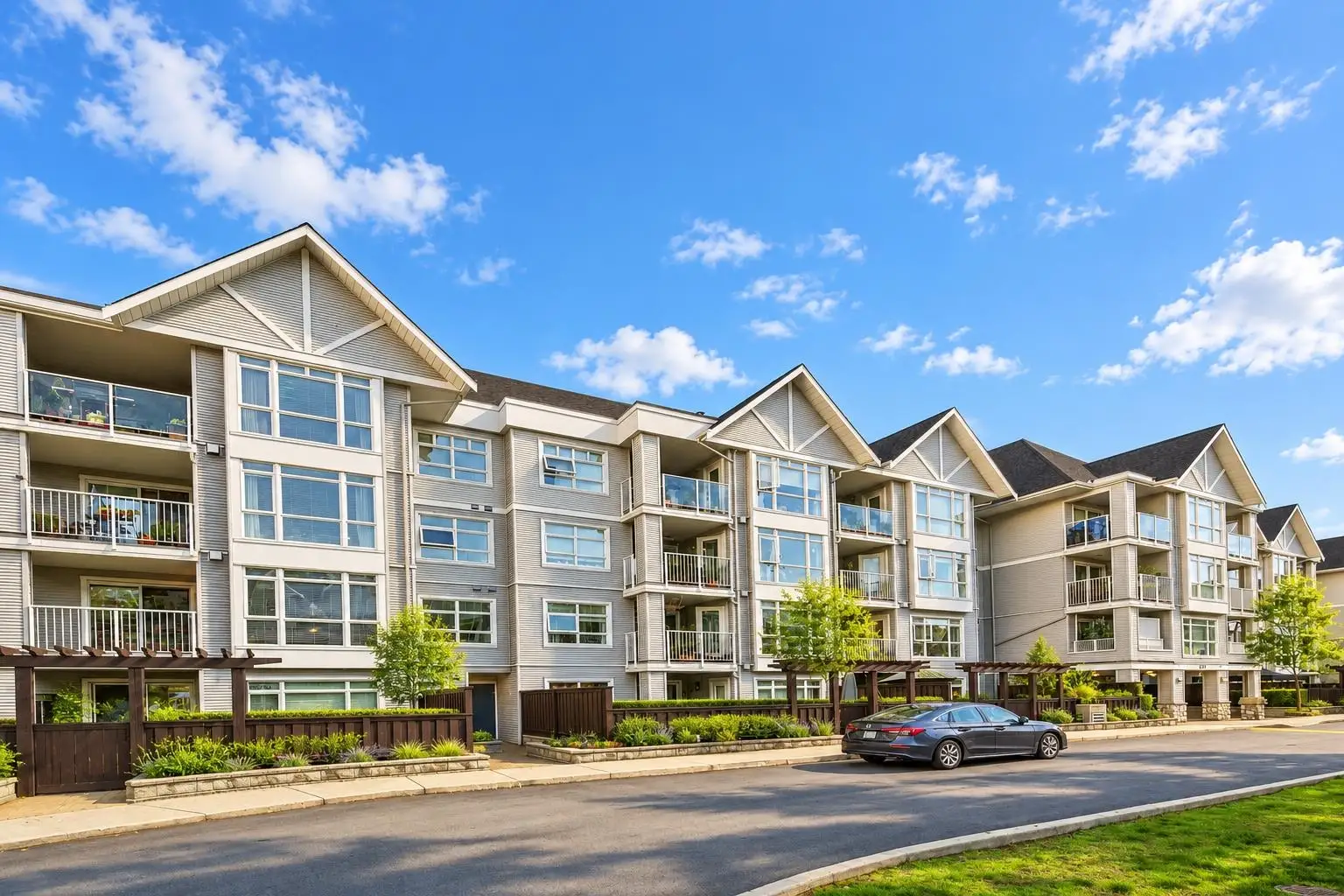 213 3142 ST JOHNS STREET, Port Moody BC V3H 5E5