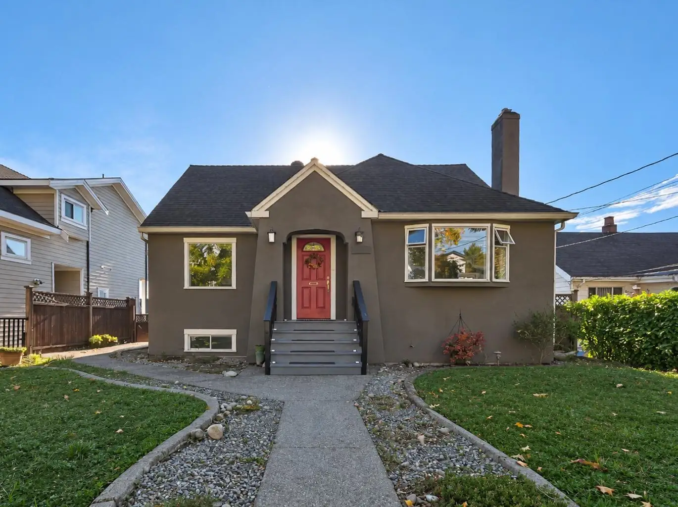 1930 EDINBURGH STREET, New Westminster BC V3M 2X5