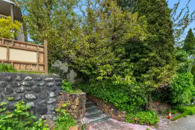 451 E EIGHTH AVENUE, New Westminster BC V3L 4K9