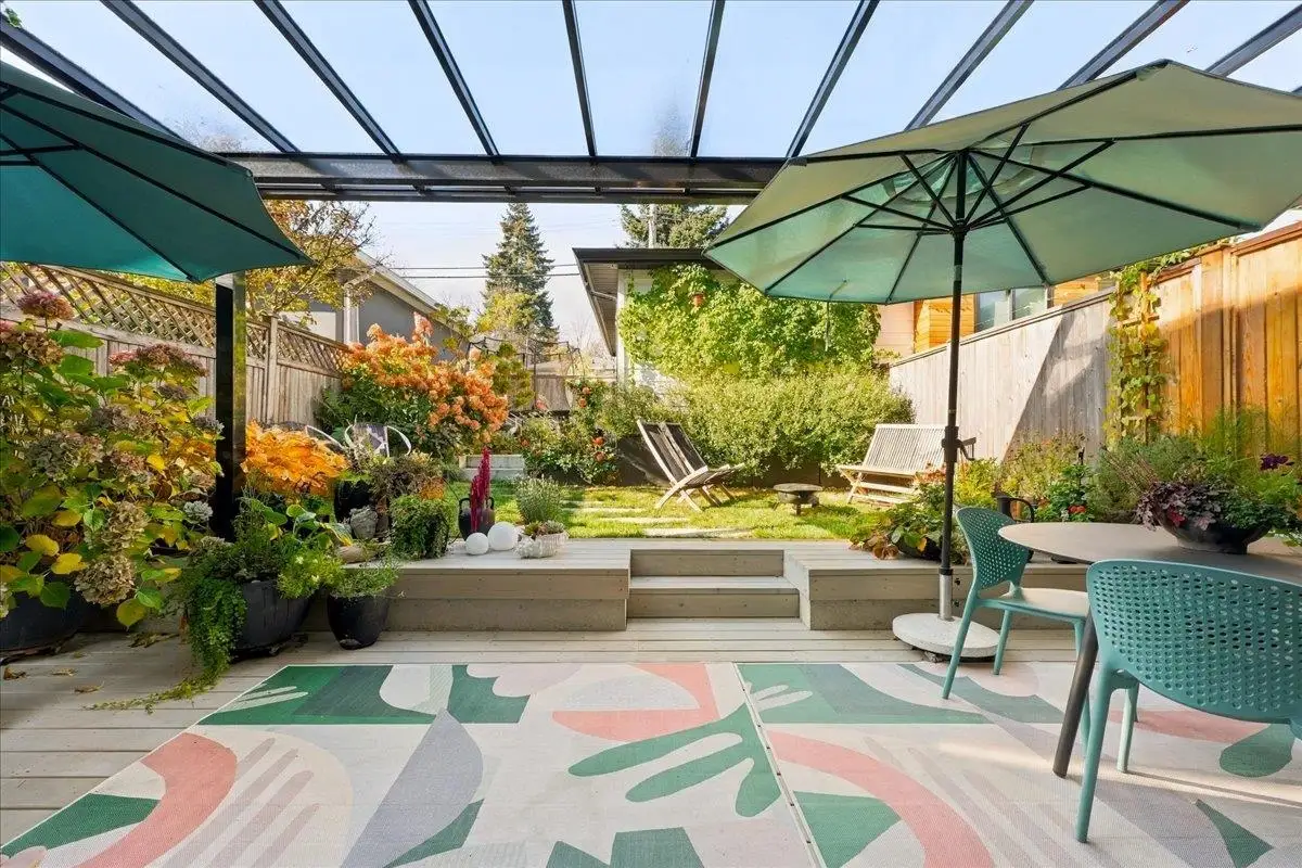 4837 ROSS STREET, Vancouver BC V5V 4V1