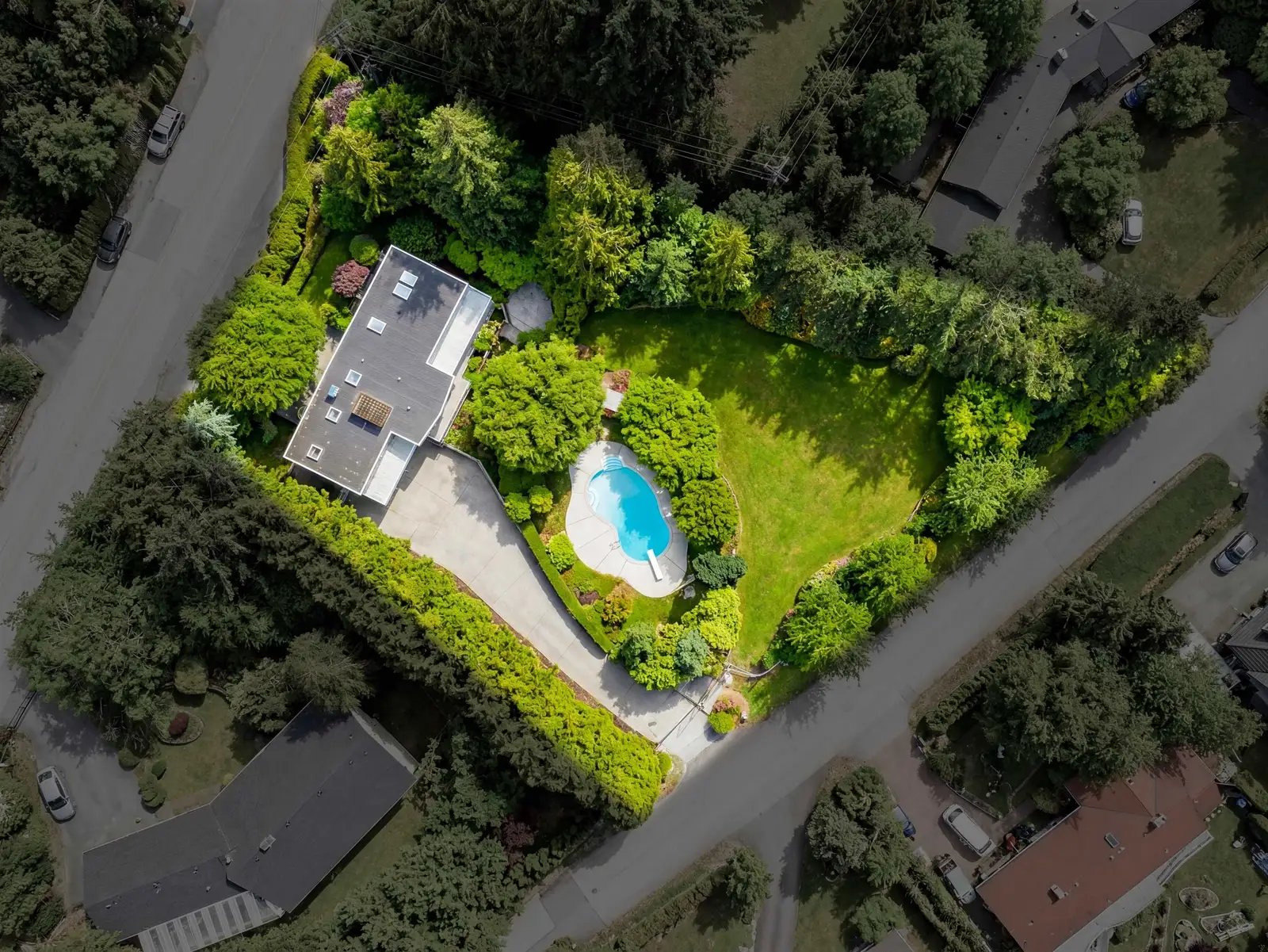 680 ST. ANDREWS ROAD, West Vancouver BC V7S 1V6