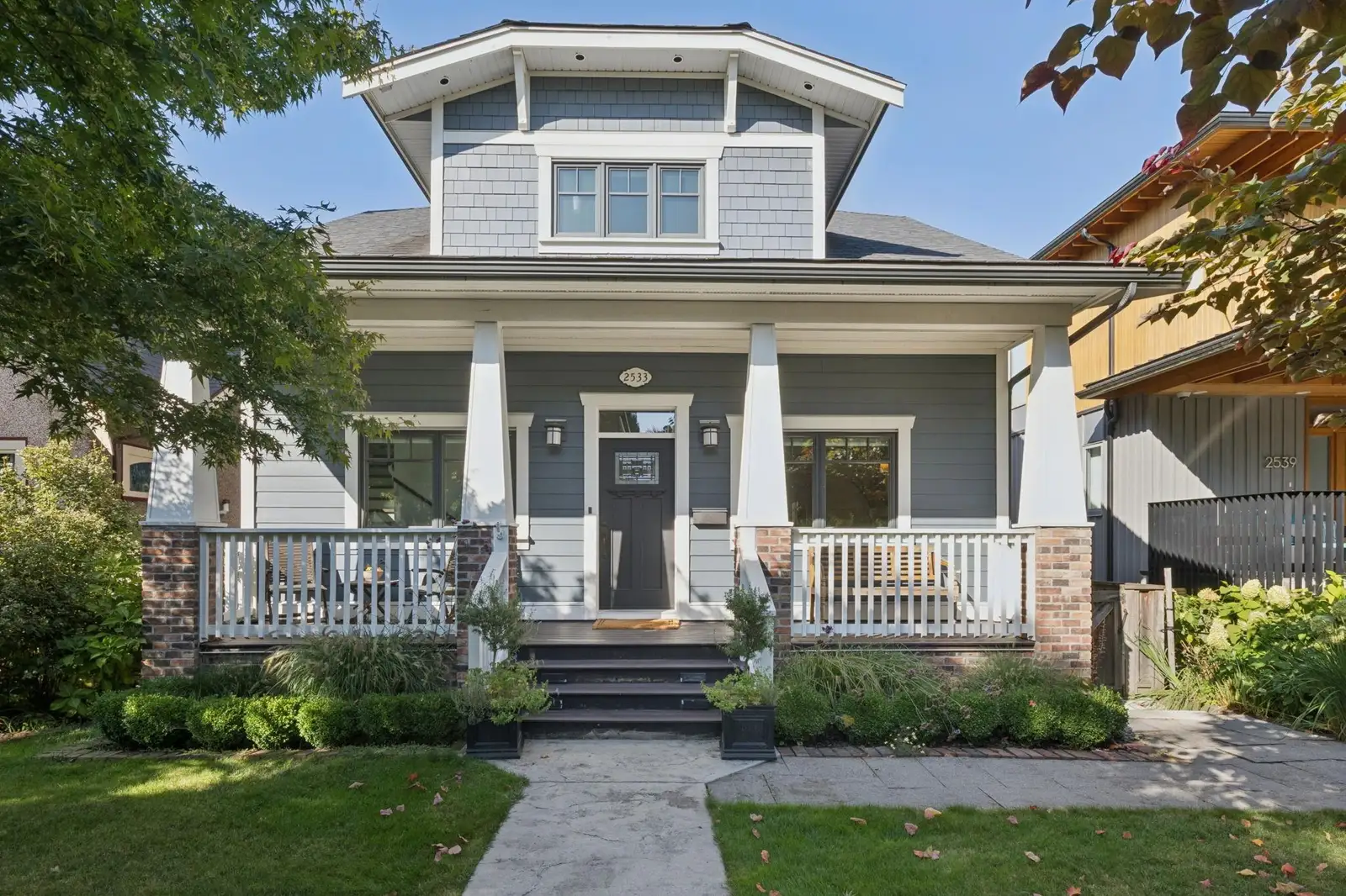 2533 KITCHENER STREET, Vancouver BC V5K 3C7