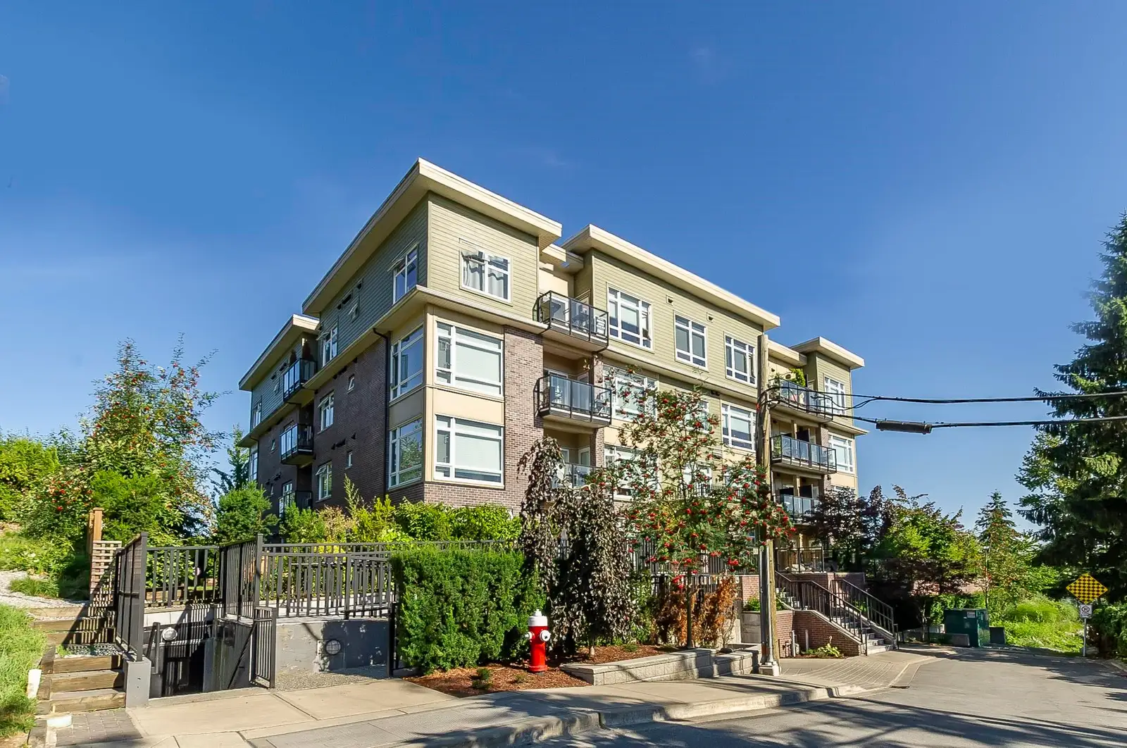 101 11566 224 STREET, Maple Ridge BC V2X 9C9
