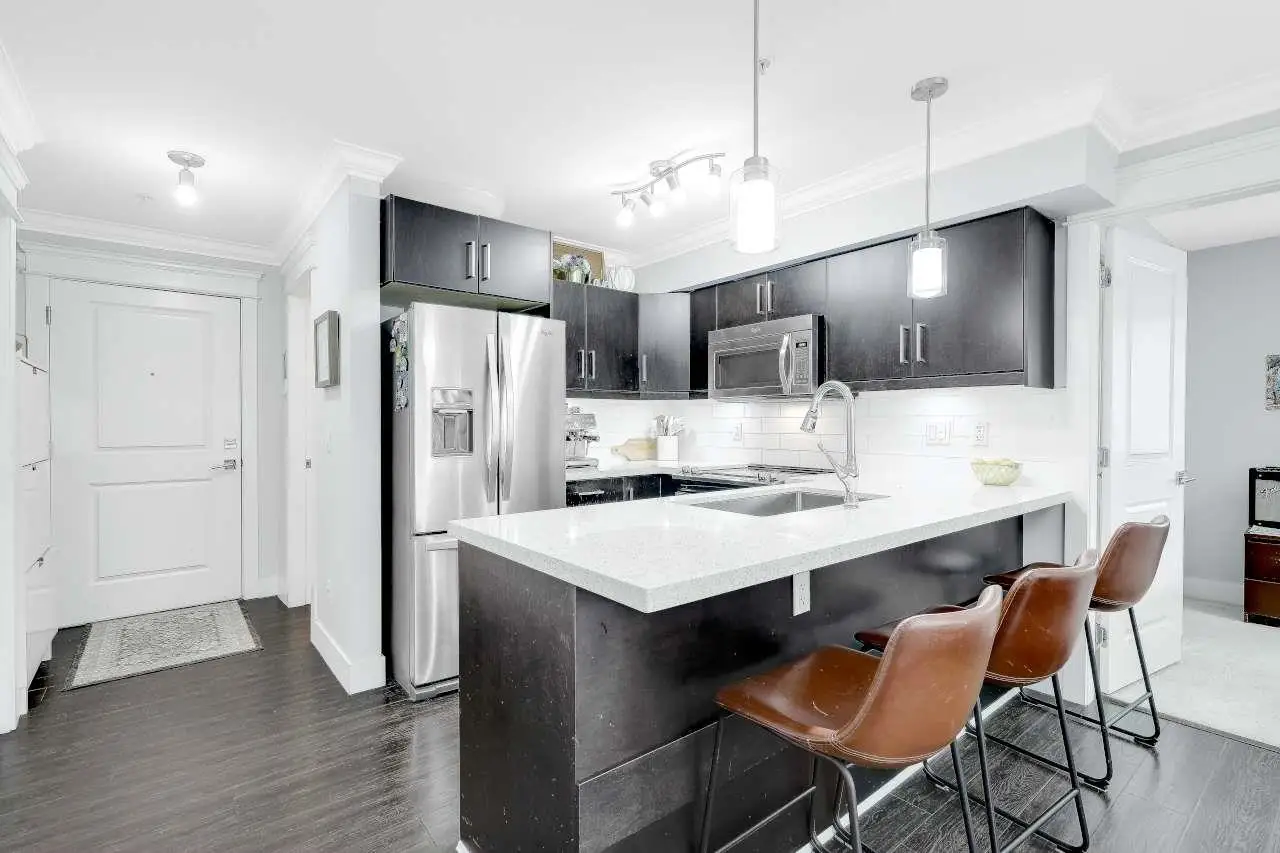 105 2268 SHAUGHNESSY STREET, Port Coquitlam BC V3C 3C8
