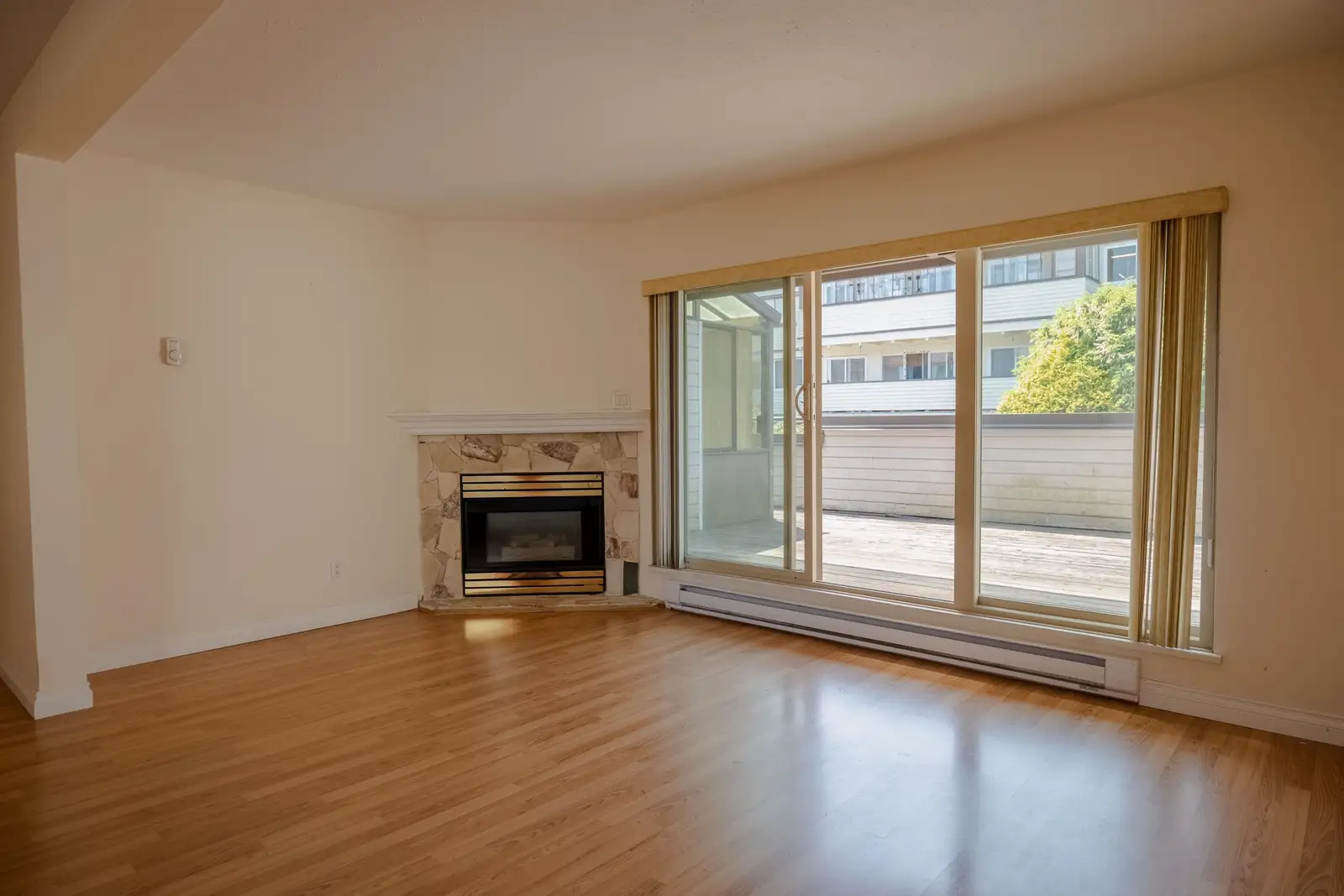 1469 MERKLIN STREET, White Rock BC V4B 4C4