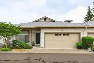 33 15188 62A AVENUE, Surrey BC V3S 1W7