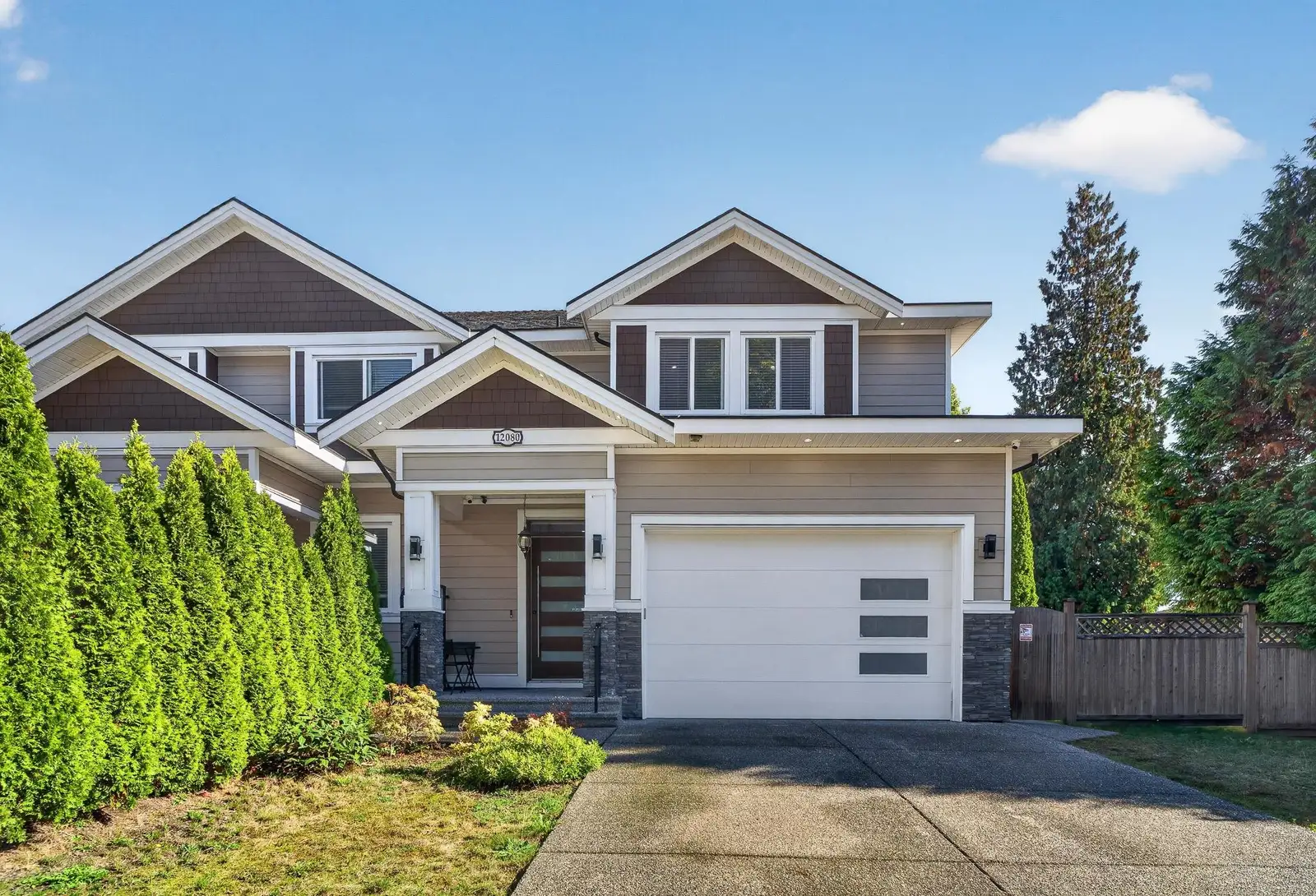 12080 193A STREET, Pitt Meadows BC V3Y 1J1