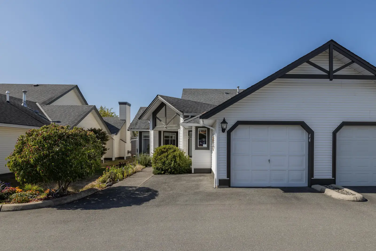 44 19649 53 AVENUE, Langley BC V3A 8C5