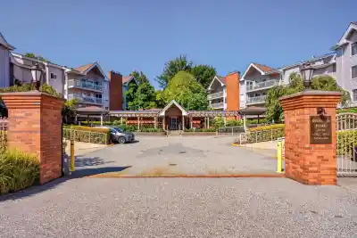 103 2973 BURLINGTON DRIVE, Coquitlam BC V3B 6X1