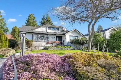 1921 FULTON AVENUE, West Vancouver BC V7V 1T2
