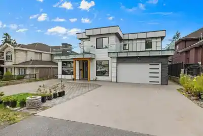 13306 90 AVENUE, Surrey BC V3V 1C1