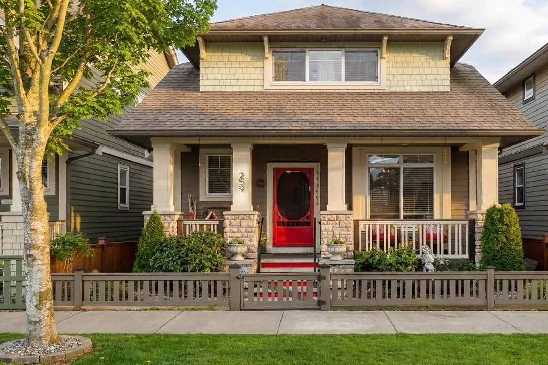 259 172A STREET, Surrey BC V3Z 9R1